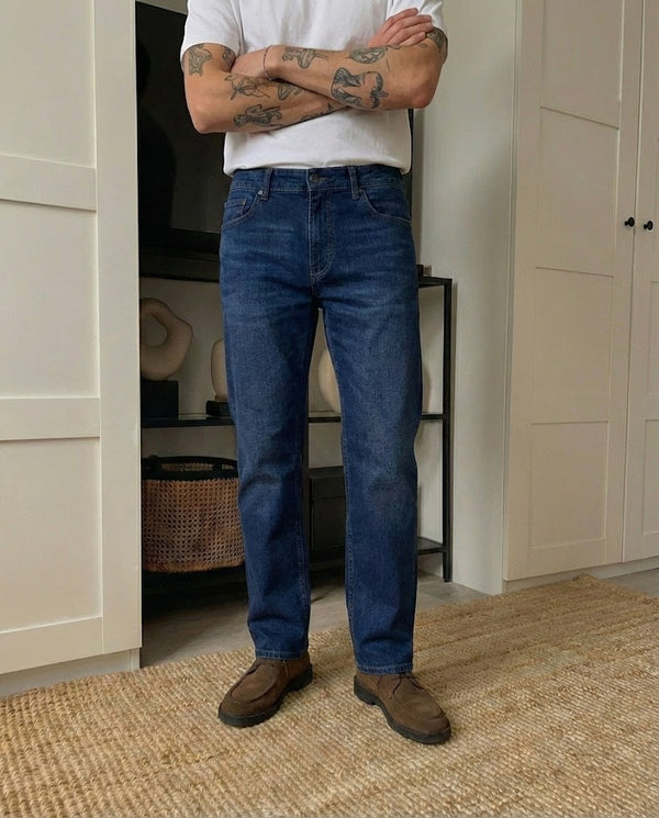 True Straight Jeans